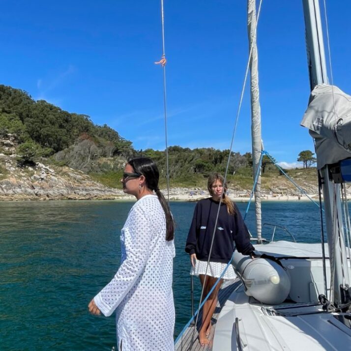Paseo en velero por la ría de Vigo