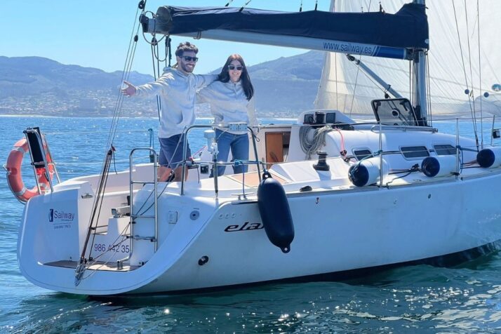 Paseo en velero por la ría de Vigo