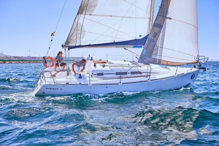 Paseo en velero por la ría de Vigo